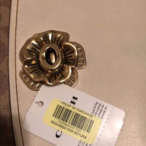 Coach Purse 👜 - Picture 5 of 8